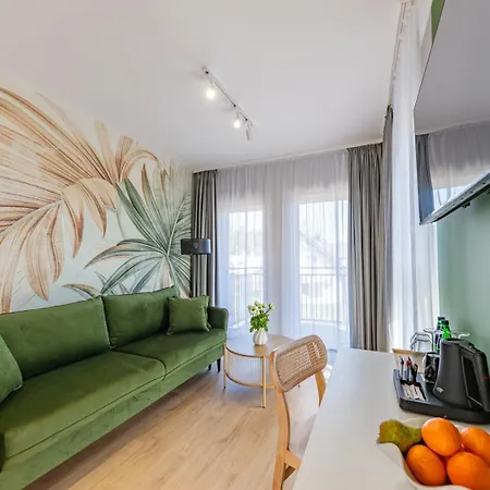 I Deluxe Polnocna Przystan Aparthotel 3*