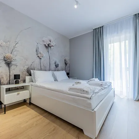 Aparthotel I Deluxe Polnocna Przystan 3*